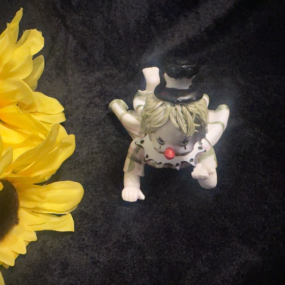 Vintage Porcelain Girl Clown by ARTE Collection - Picture 8 of 12